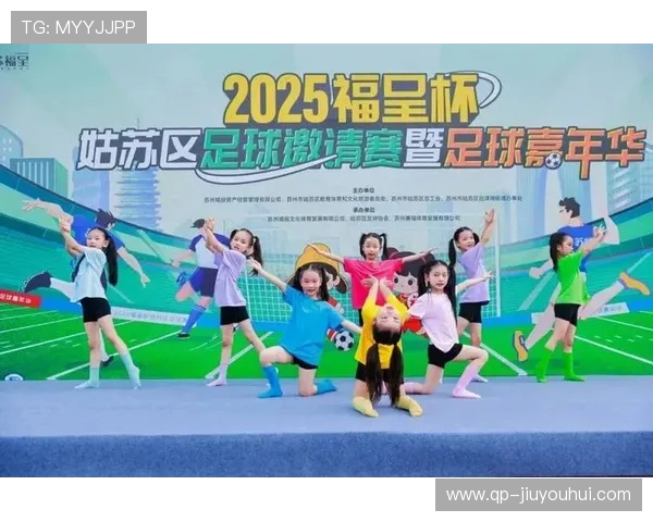 男足激情燃烧绿茵场，振奋人心的足球热歌唤醒运动精神